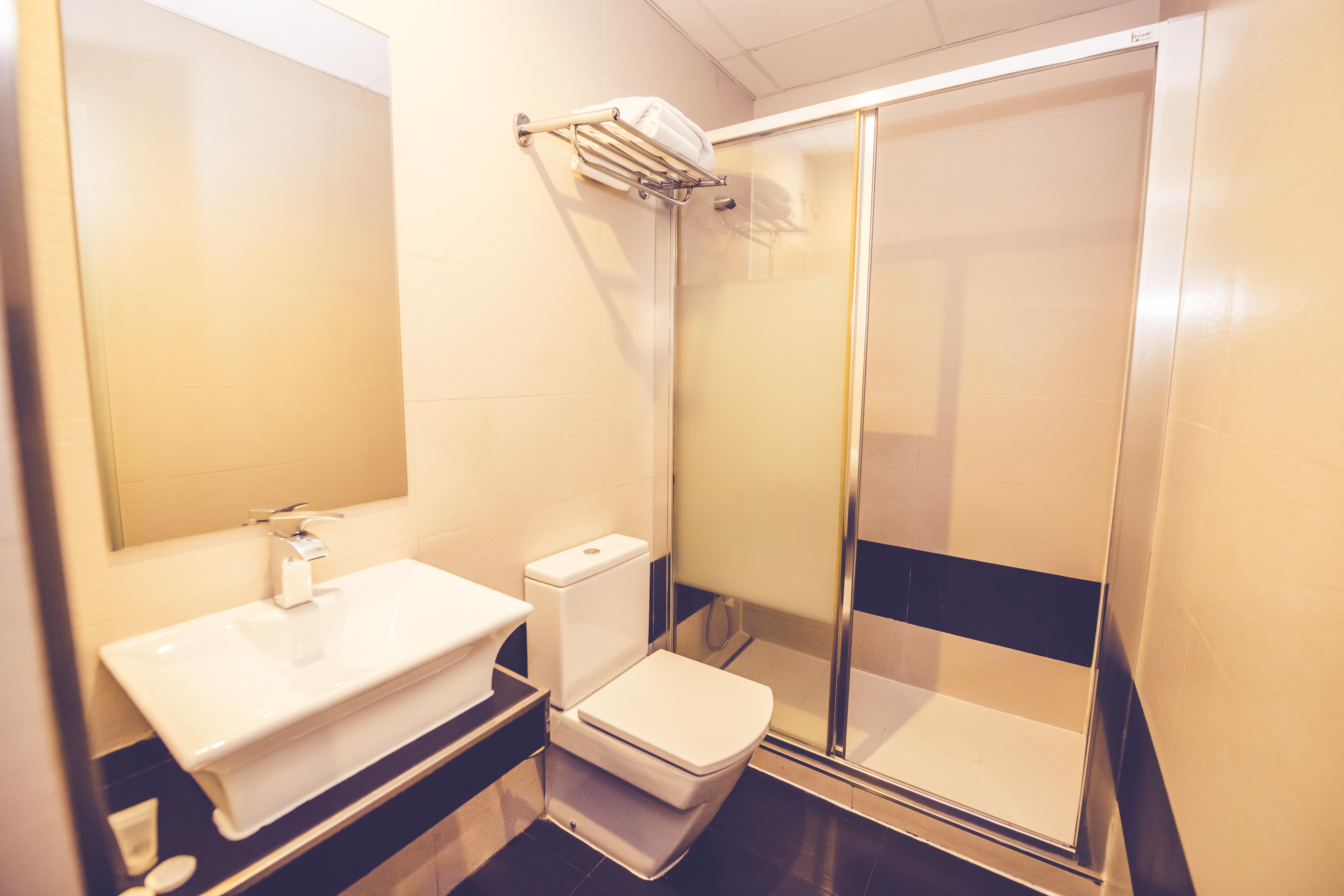 Hostal Sol Los Angeles Мадрид Екстериор снимка