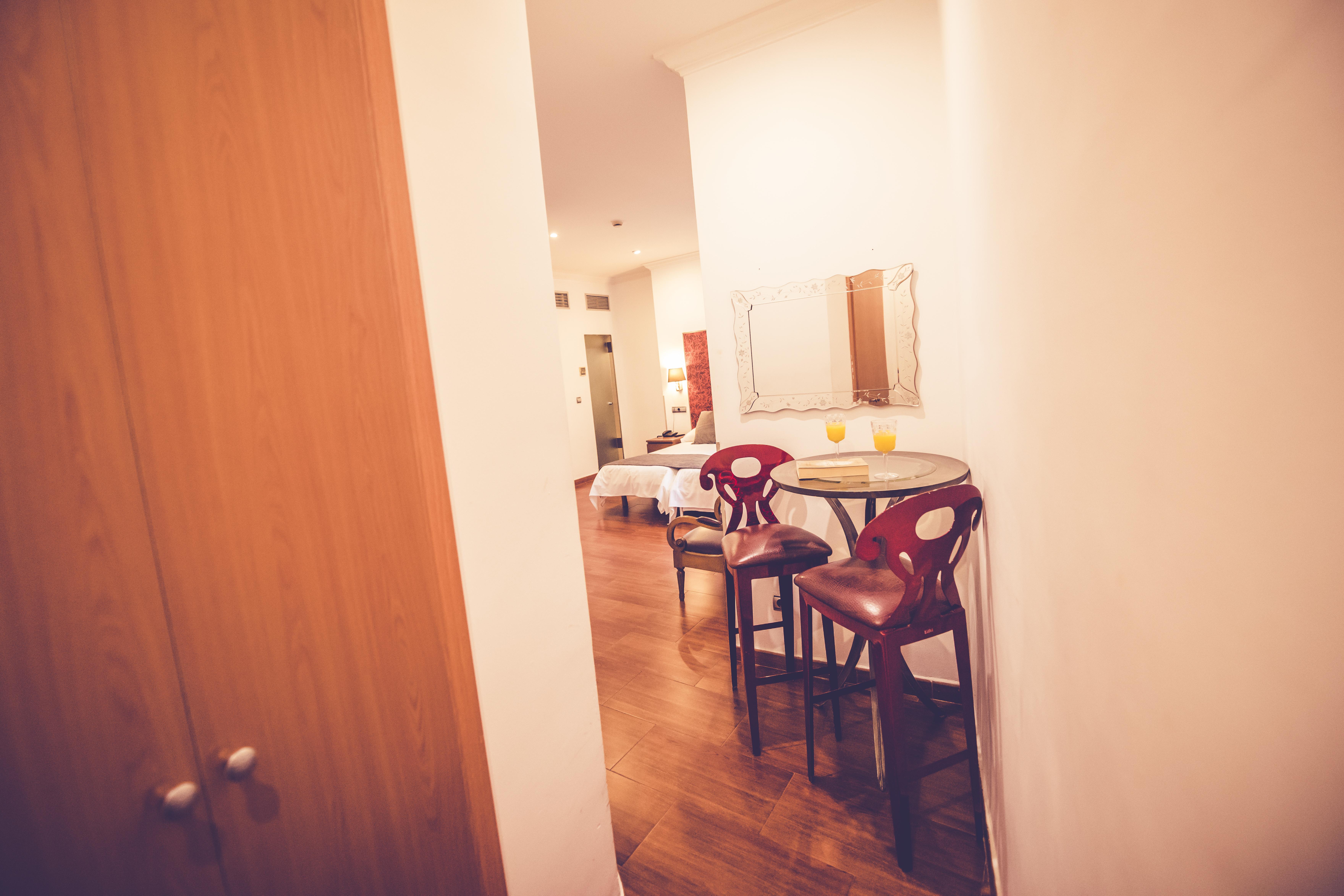 Hostal Sol Los Angeles Мадрид Екстериор снимка