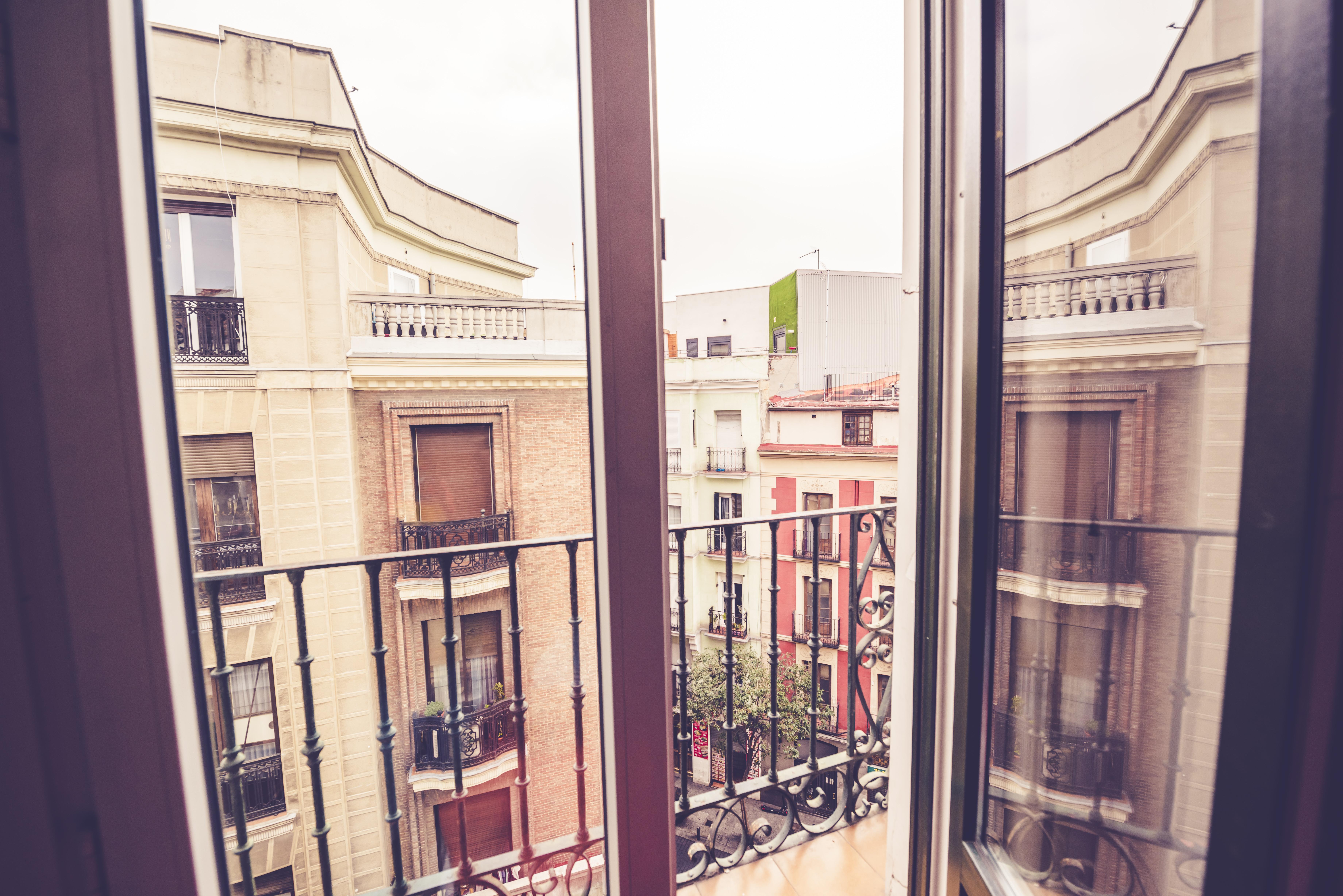 Hostal Sol Los Angeles Мадрид Екстериор снимка